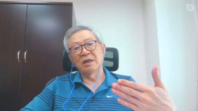 台湾淡江大学中国大陆研究所荣誉教授赵春山认为,对中国来说中美关系回到正轨,两国关系稳定对中国稳定很重要,中美关系又牵动两岸关系。(视频截图/RFA)
