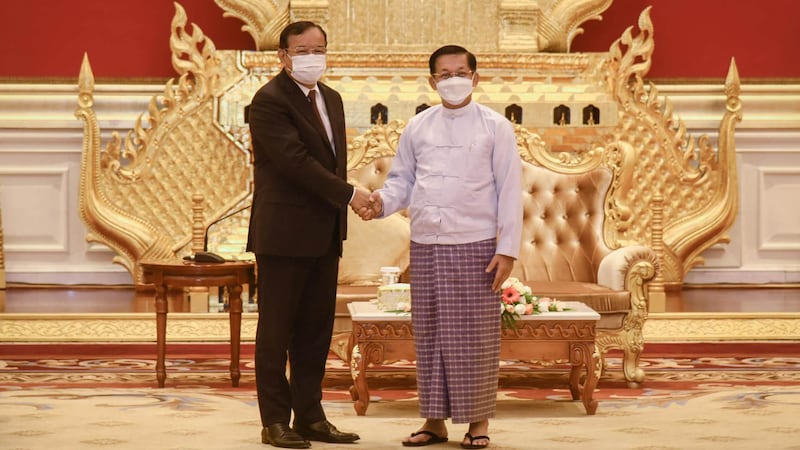 Prak Sokhonn meet Min Aung Hlaing on 21_03_2022.jpg