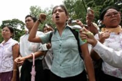 burma-protest-200.jpg