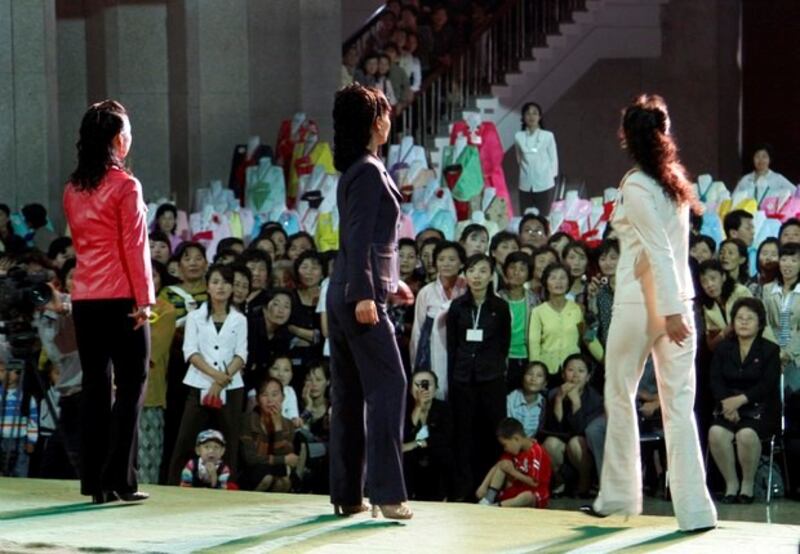 fashion_show.jpg