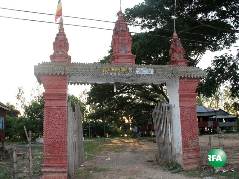 វត្ត​ពាម​សុវណ្ណ​សាគរ ហៅ​វត្ត​ពាមមន្ទារ ស្ថិត​នៅ​ភូមិ​ពាមមន្ទារ ឃុំ​ពាមមន្ទារ ស្រុក​កំពង់ត្របែក ខេត្ត​ព្រៃវែង ថ្ងៃ​ទី​២៩ ខែ​វិច្ឆិកា ឆ្នាំ​២០១៦។ RFA/Tha Kitya