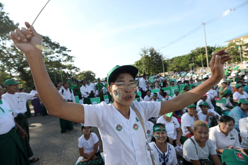 2018-10-29T082250Z_349833988_RC17D5A27AA0_RTRMADP_3_MYANMAR-POLITICS.JPG