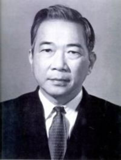 to-huu-200.jpg