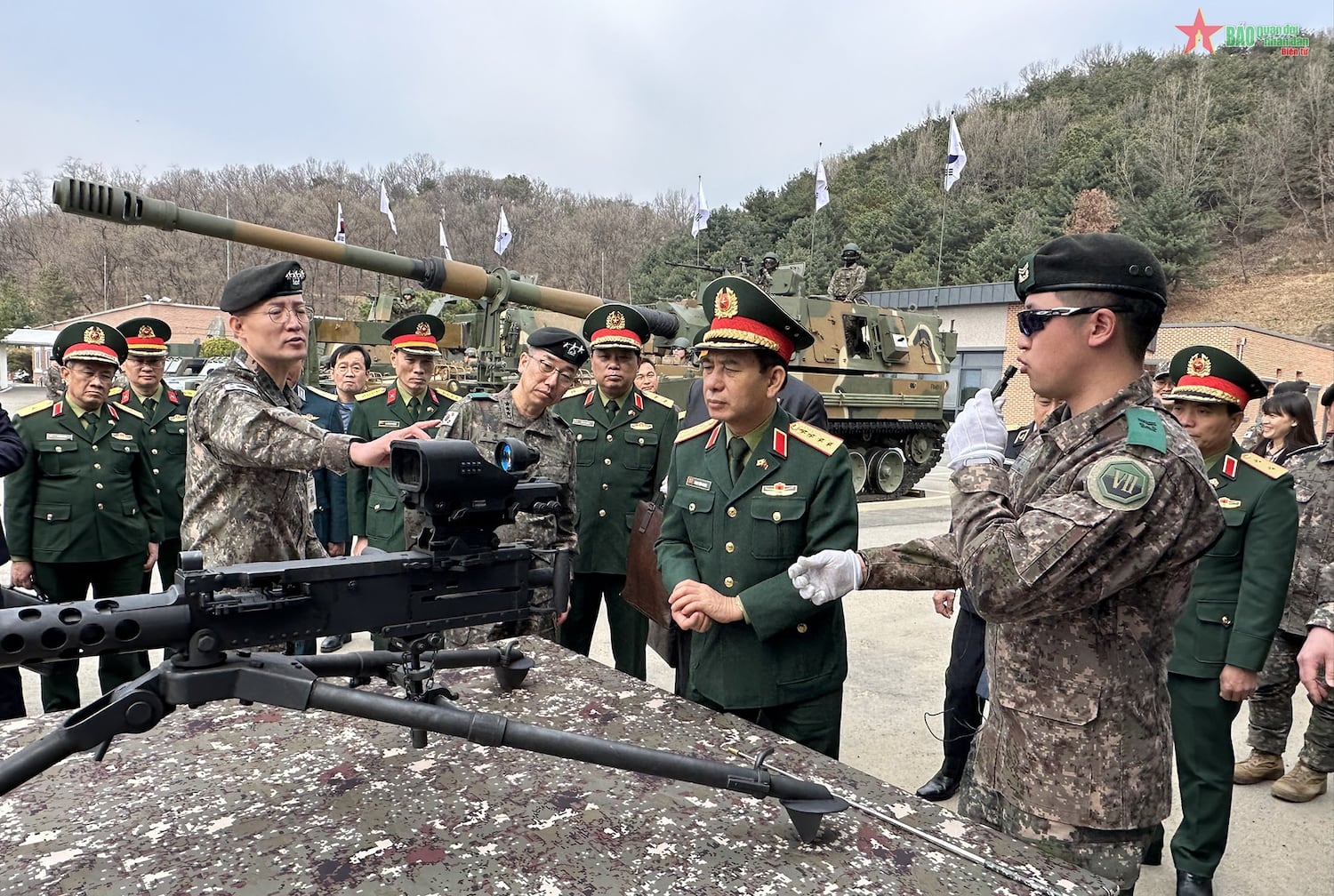 Vietnam, South Korea finalizing $300m howitzer deal: Korean media