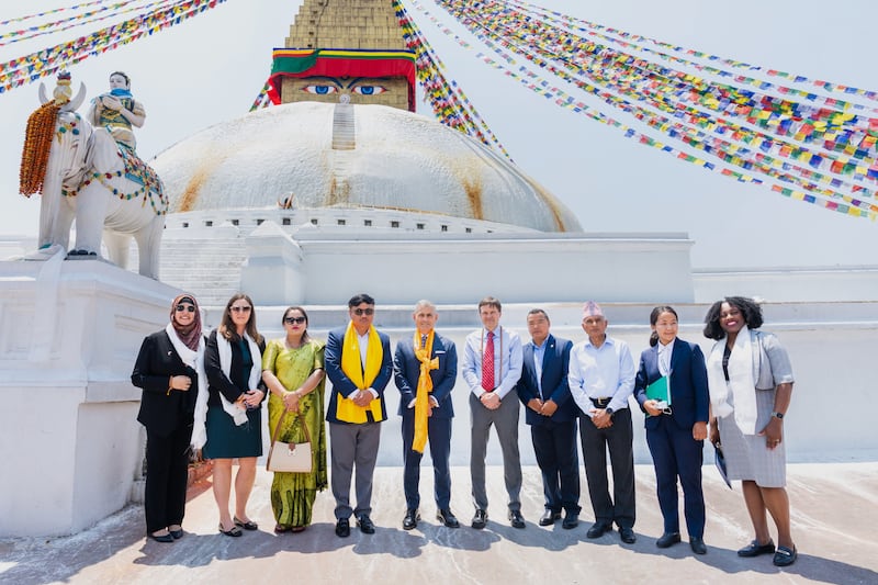 ཨ་རིའི་ཕྱི་སྲིད་ལས་ཁུངས་ཀྱི་ཆེས་མཐོའི་སྐུ་ཚབ་ཀྱིས་བལ་ཡུལ་རྒྱལ་སར་འཚམས་གཟིཊ་གནང་པ། ༢༠༢༦།༤།༢༡