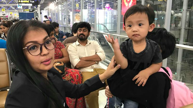 ភរិយា​បណ្ឌិត​ កែម ឡី លោកស្រី ប៊ូ រចនា និង​កូន​ប្រុស​លោកស្រី