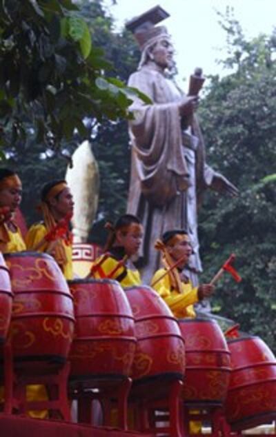 000_Hkg4089231-200.jpg