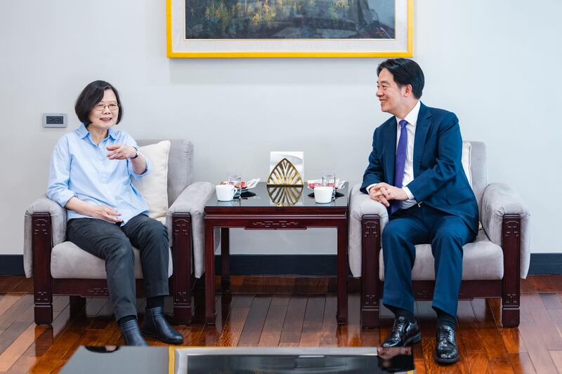 TW-Tsai-101124-photo 2.jpg