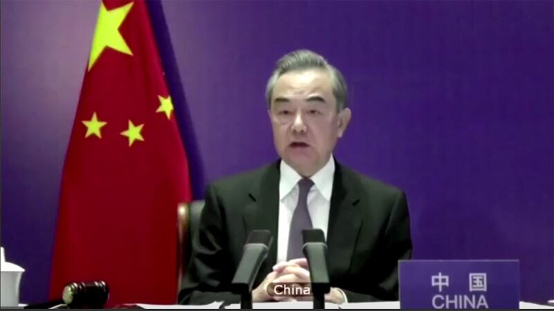 2021年5月16日，联合国安全理事会5月的轮值主席国中国，就以色列与巴勒斯坦的局势召开紧急会议，中国国务委员兼外交部长王毅在会上。（路透社资料图片）