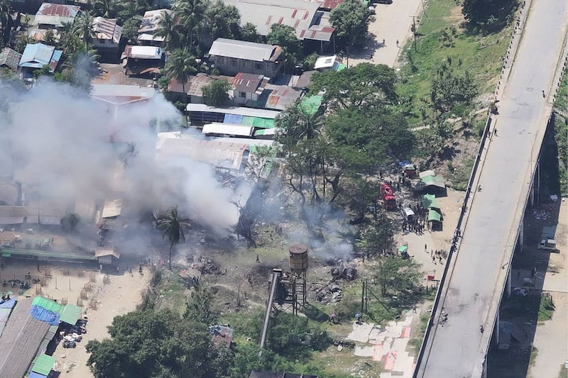 ကျောက်တော်မြို့ ဗုံးကြဲခံရပြီး ၄၁ ဦးသေဆုံး
