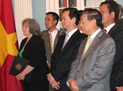 Viet-US-signTrade _ Junẹ,2008_305.jpg