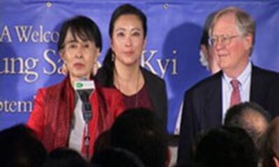 Bà Aung San Suu Kyi nói chuyện với nhân viên RFA tại Washington DC hôm 18.09.2012. RFA PHOTO.