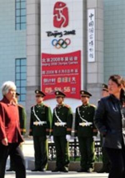 policemen-08Olympic-150.jpg