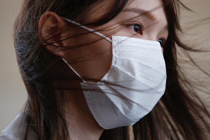 「香港學運女神」周庭日前被判入獄10個月,將於囚中度過24歲生日。(路透社圖片)