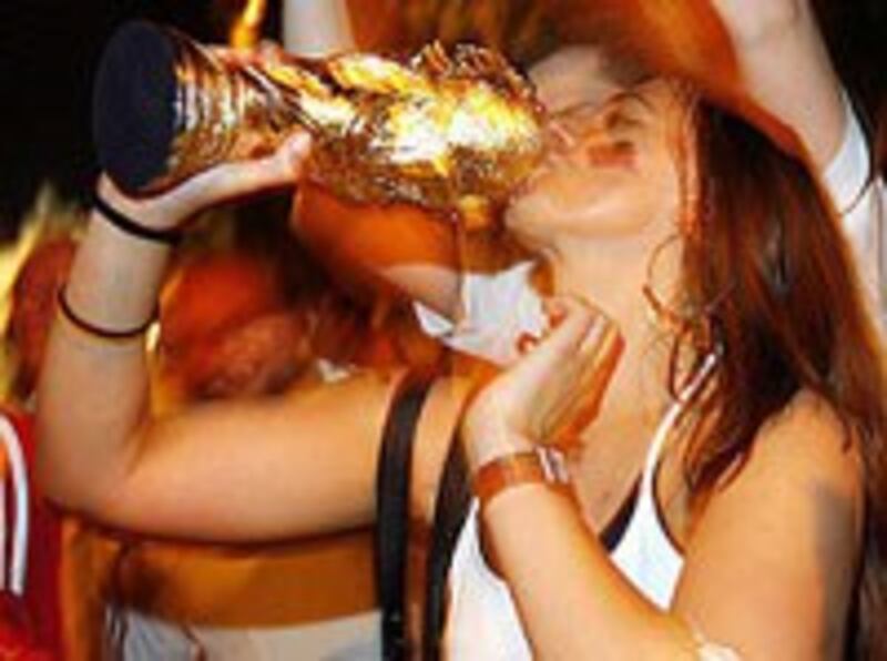 WomenFanWorldCup200.jpg
