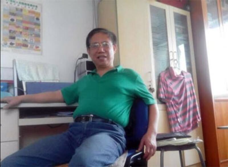 江西維權人士胡石根取保候審後回到家中。 （北京家庭教會成員徐永海攝） 