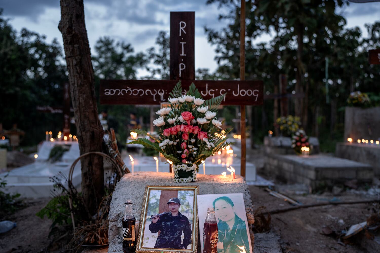 The grave of fallen fighter Sar kae balu muu at a martyrs cemetery in Demoso, Kayah state, Myanmar, Nov. 2, 2024. (RFA)