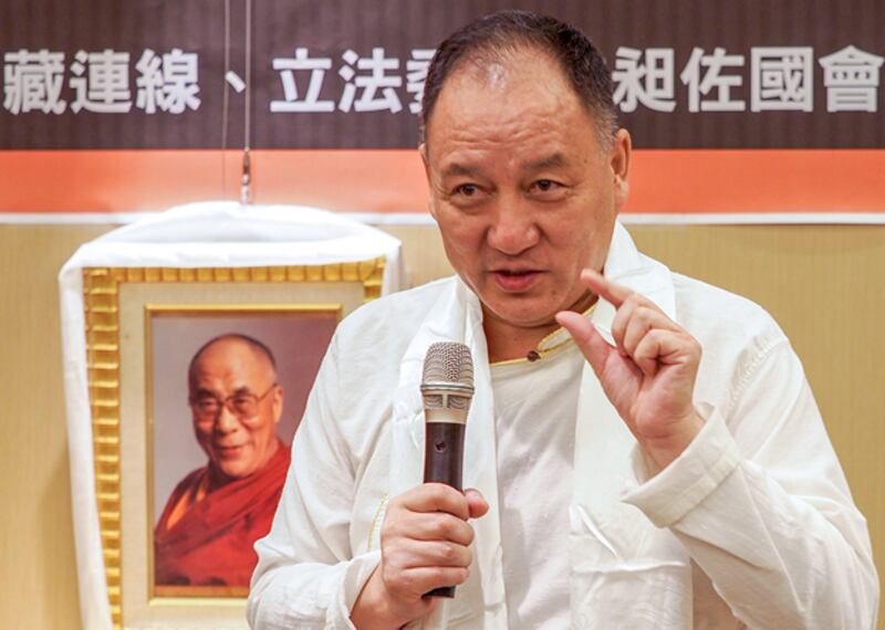 2020年7月8日,西藏駐台代表達瓦才人:以目前達賴喇嘛的健康狀況,疫情過後可以訪台。(鍾廣政 攝)
