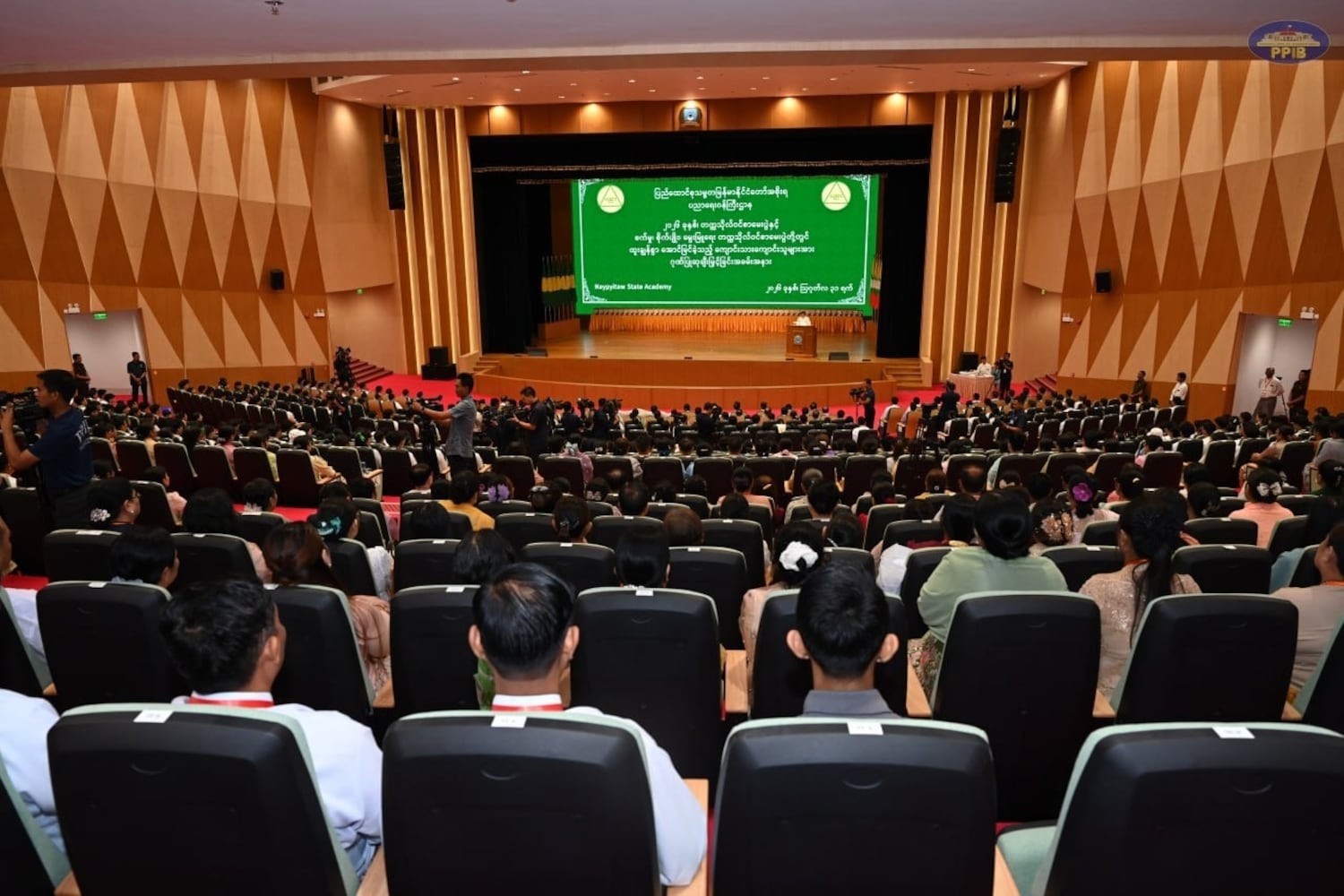 လူငယ်တွေ ပြည်ပထွက်တာ နိုင်ငံ့အရင်းအမြစ်ဆုံးရှုံးဟု စစ်အာဏာသိမ်းခေါင်းဆောင်ပြော