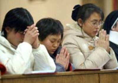 prayer2003_200.jpg