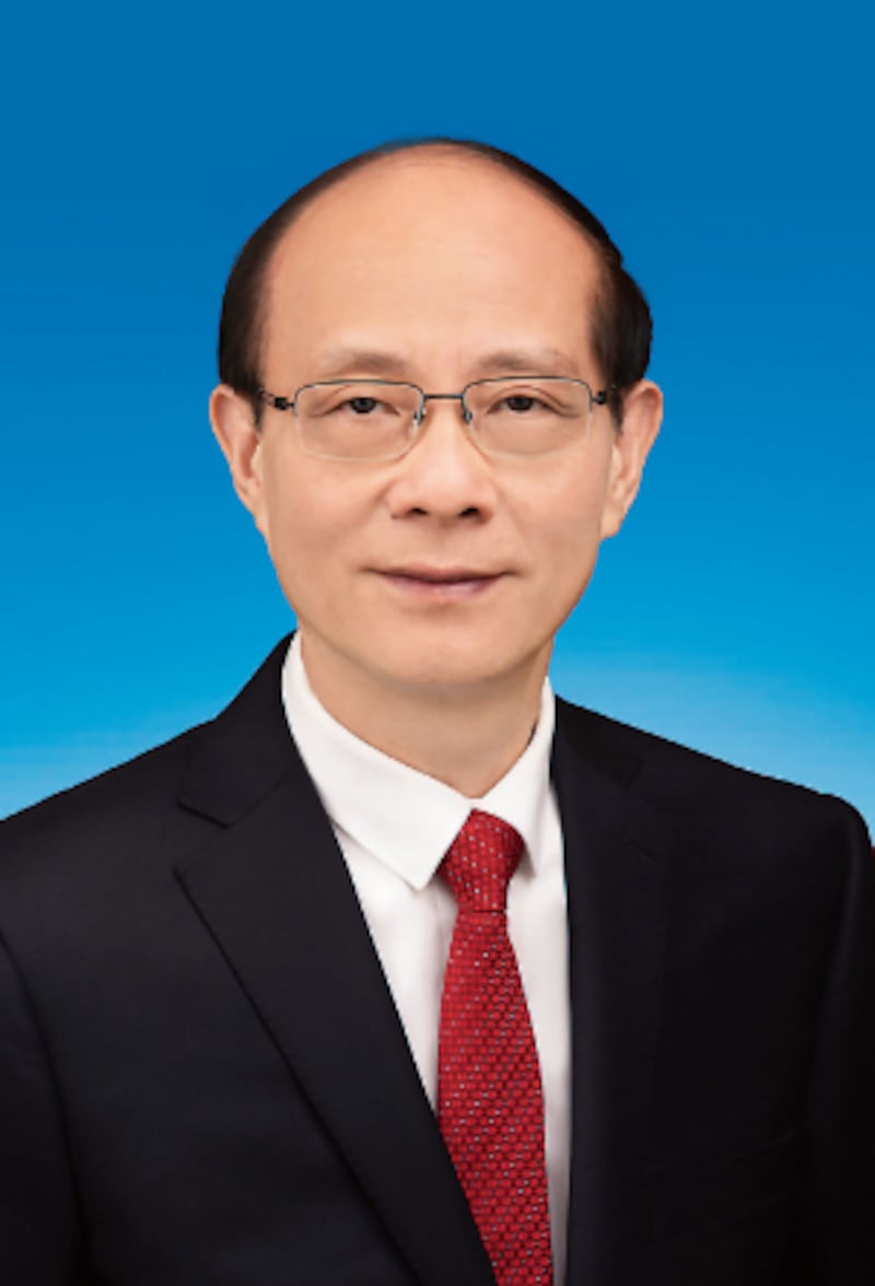 བོད་རང་སྐྱོང་ལྗོངས་དང་མཚོ་སྔོན་སོགས་ཀྱི་ཆེས་མཐོའི་དཔོན་རིགས་ཀྱི་འགྱུར་བ།