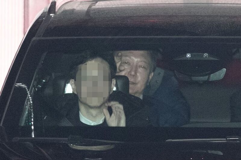 (사진3)윤석열모자이크.jpeg
