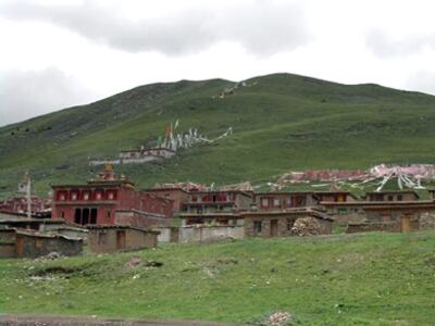 Dujom-Lingpa-monastery-390.jpg