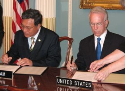 Viet-US-signTrade _ Junẹ,2008_1_305.jpg