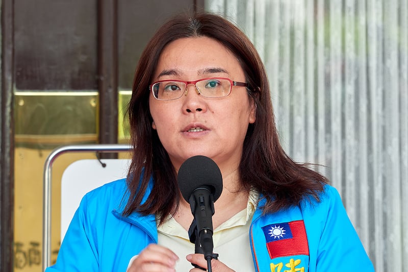 2020年7月6日，國民黨立委陳玉珍：政府乾脆頒布字典，禁上在台灣使用「中」這個字。（鍾廣政 攝）