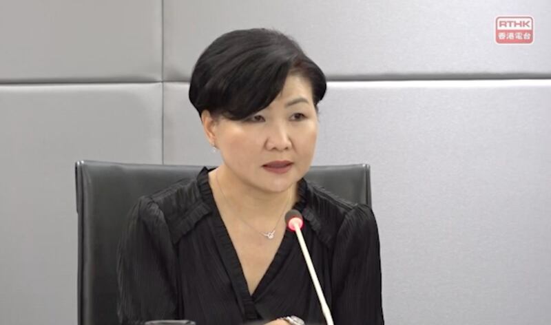 消委會總幹事黃鳳嫺指出,內部有作資安評估與培訓,今日黑客入侵手法層出不窮,這說法被IT界批評不負責任。(港台截圖)