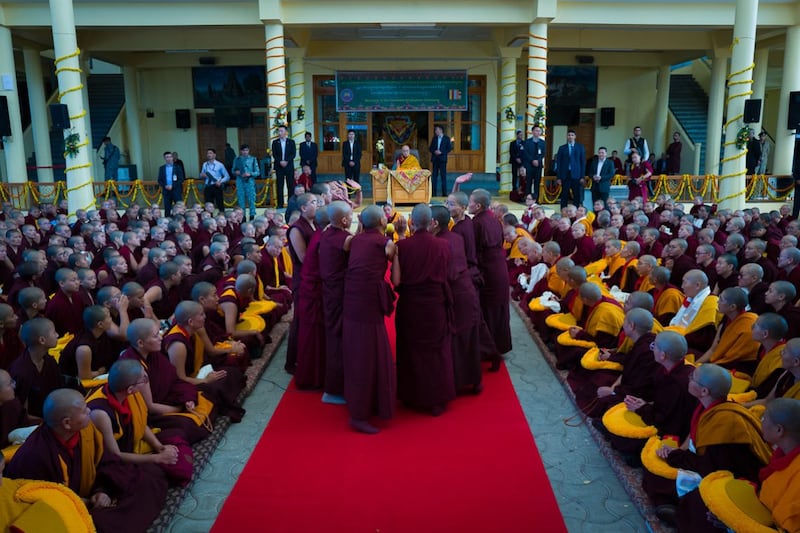 བཙུན་མ་ལྔ་བརྒྱ་ལྷག་ལ་འཕགས་བོད་གྲུབ་ཆེན་སྐྱེས་མ་ཉེར་གཅིག་གི་གསོལ་འདེབས་ལྗགས་ལུང་བསྩལ་སྐབས། ༢༠༢༦།༡༠།༡༨