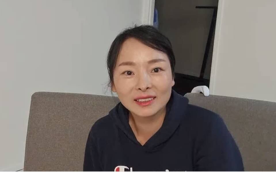 유튜브 개인방송 ‘아오지언니TV’를 운영하고 있는 탈북자 최금영 씨.