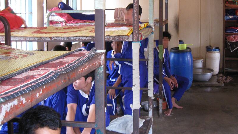 Prisoners_in_Kandal_prison_031413.jpg