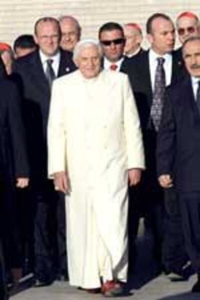 PopeBenedictTurkey150.jpg