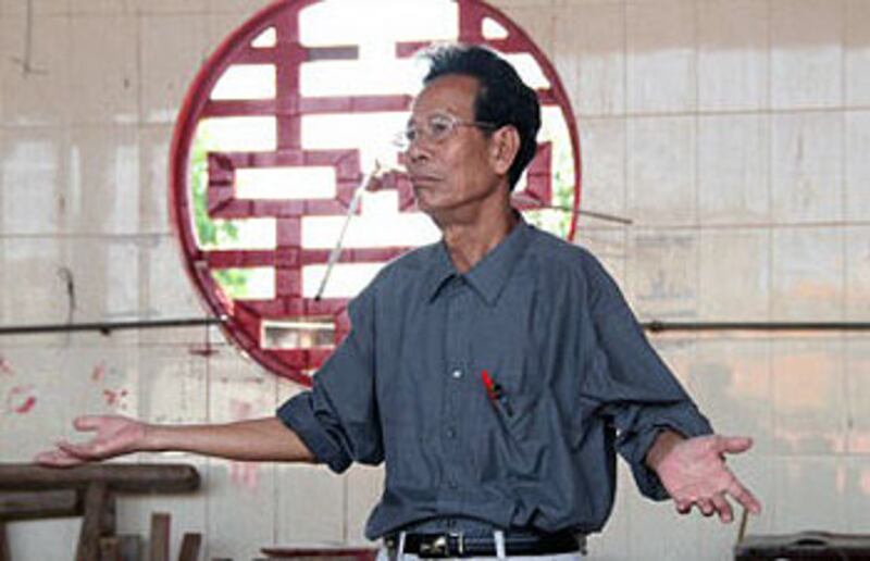 烏坎村新村委主任林祖鑾較早舉行村民大會，交待討回失地的進展。 （相片由村民張先生提供）