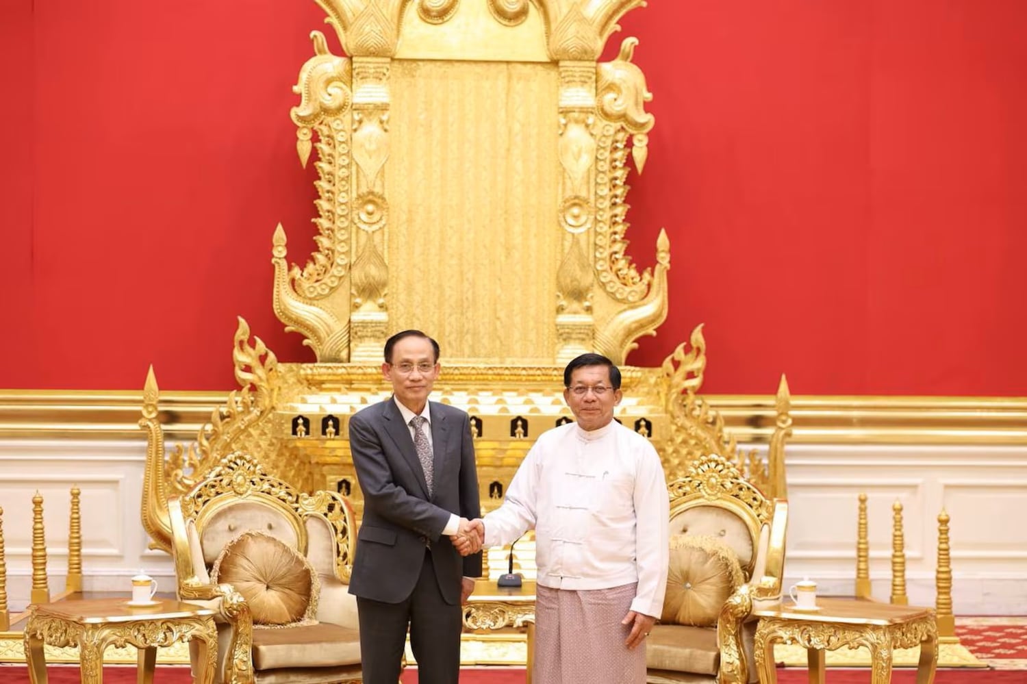 စစ်တပ်ခန့် အစိုးရ သမ္မတ ဦးမင်းအောင်လှိုင် ဗီယက်နမ်သွားမည်
