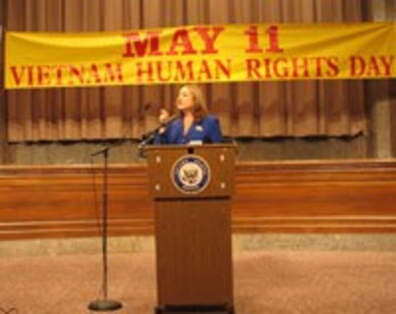 LorettaSanchez200.jpg