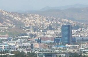 경기도 파주시 도라전망대에서 바라본 개성공단 전경.