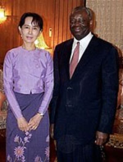 GambariAungSanSuuKyi150.jpg