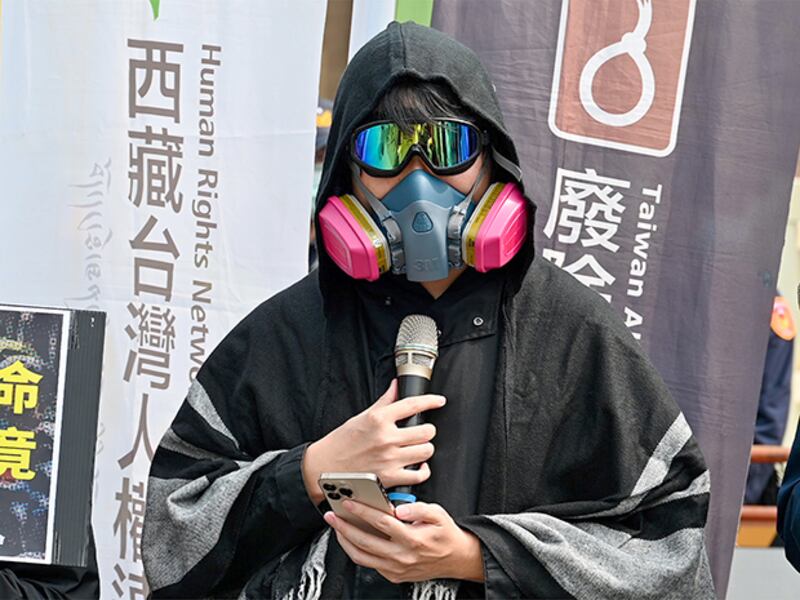 2022年3月3日，香港手足阿K：就業無法申請居留，被迫選擇就學方式留在台灣。（鍾廣政 攝）