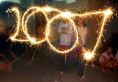 NewYear2007Firework200.jpg