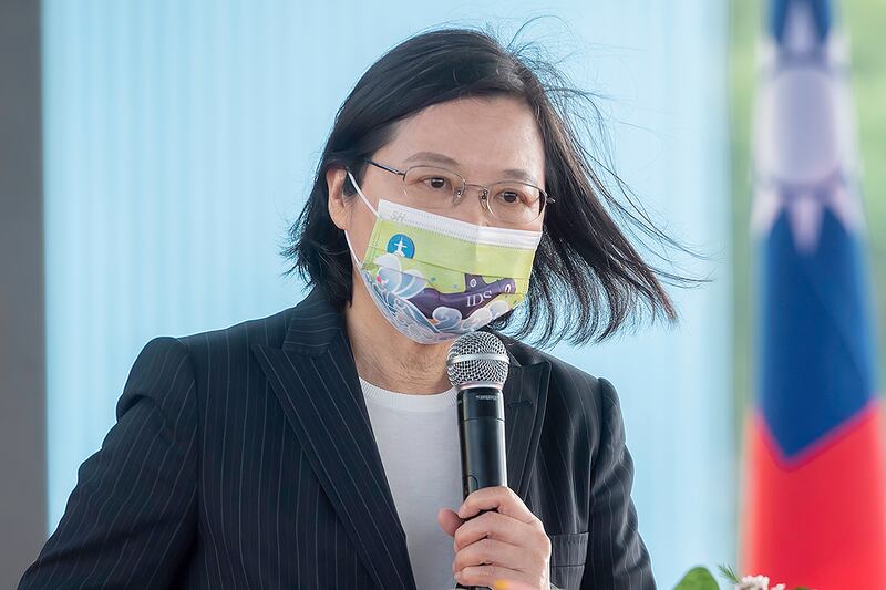 2020年11月24日,總統蔡英文:自製潛水艇動工,讓世界看見台灣守護主權的強烈意志。(總統府提供)