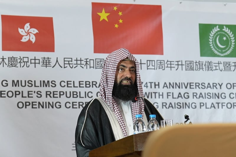 香港穆斯林總教長阿薩德（Arshad） 出席清真寺升旗禮並發表演說。（天機攝）