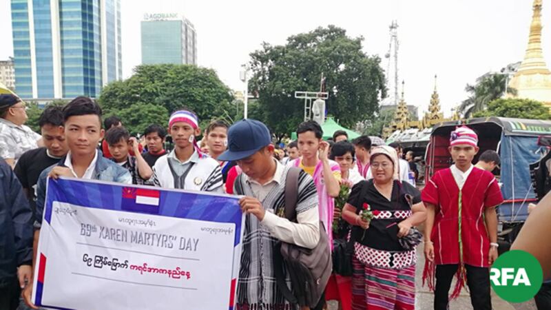 နော်အုန်းလှ ကို ရန်ကုန်မြို့ မြို့တော်ခန်းမရှေ့မှာ ၂၀၁၉၊ သြဂုတ် ၁၂ ရက်နေ့ကကျင်းပတဲ့ ကရင်အာဇာနည်နေ့ အခမ်းအနား မှာတွေ့ရစဉ်