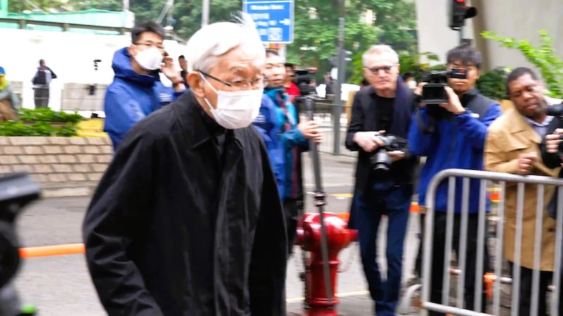 天主教香港教區榮休主教陳日君樞機亦有到場旁聽 。（天機攝）