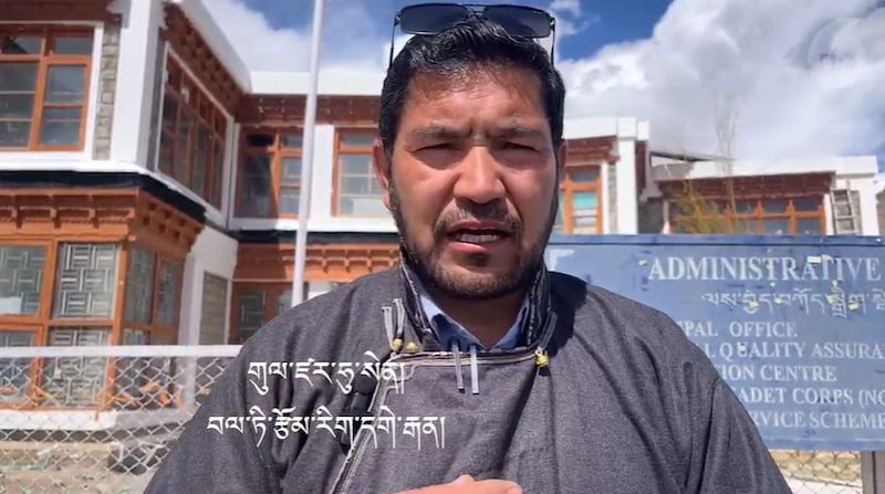 ལ་དྭཊ་སུ་བྷོ་ཌི་སྐད་ཀྱི་ཉིན་མོ་སྲུང་བརྩི་ཞུས་ཤིང་། རྒྱ་གར་གཞུང་གི་ངོས་འཛིན་ཐོབ་ཐབས་གནང་བཞིན་ཡོད་པ།
