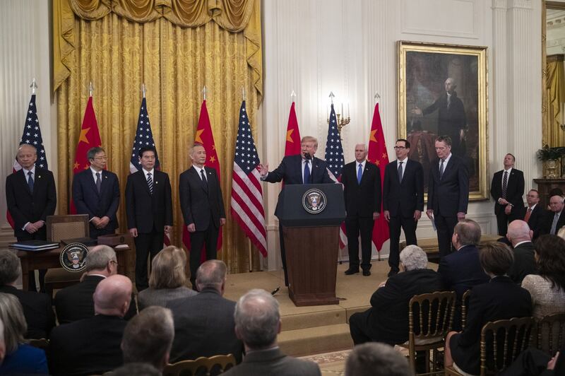 美中第一阶段贸易协议签订。(美联社)