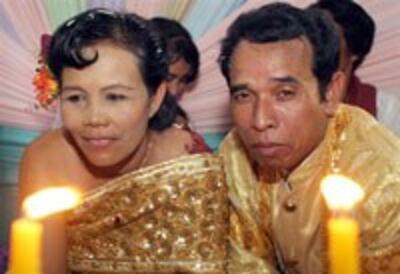 ChamVnCambodia200c.jpg