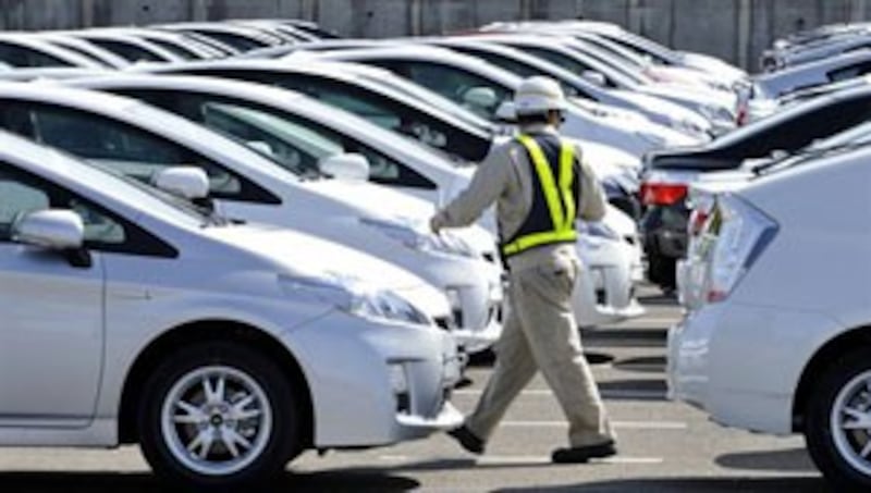 Bãi xe Toyota Prius của công ty Toyota ở Nhật Bản, hình chụp hôm 03/03/2010. AFP PHOTO.