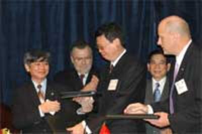 TrietUsVietnamBusiness200.jpg